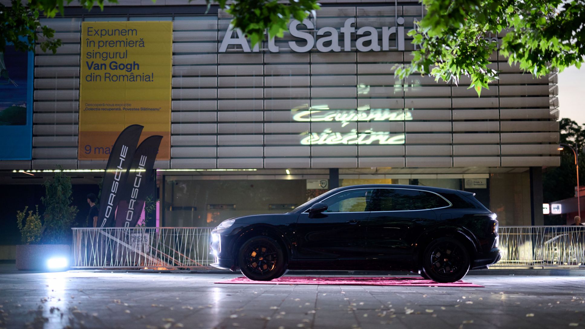 Noul Cayenne Electric poposește la Art Safari, comunicat de presă, 26/06/2026, Porsche AG