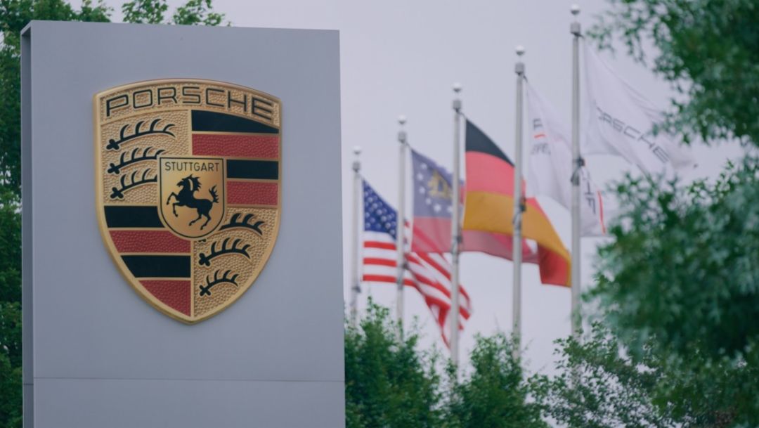 Porsche Financial Services, Inc. Completes Inaugural $911 Million SEC-Registered Prime Auto Lease ABS Transaction