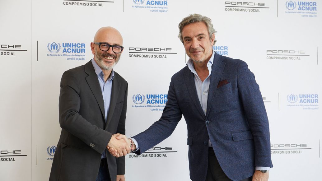 Francesco Sciacca, Director General del Comité Español de ACNUR, Tomás Villén, Director General de Porsche Ibérica (i-d), colaboración Porsche Ibérica - ACNUR para el programa "Emergencia en Ucrania", 2022, Porsche Ibérica
