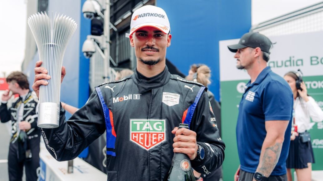 Pascal Wehrlein, piloto oficial del equipo TAG Heuer Porsche de Fórmula E, E-Prix de Tokio, 2025, Porsche AG