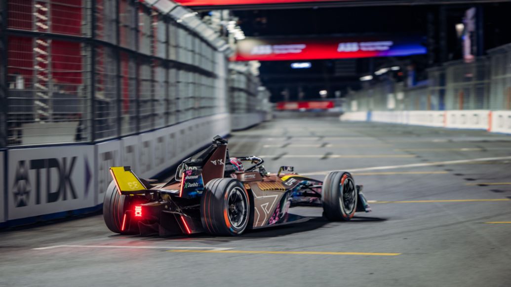 Dan Ticktum, Porsche 99X Electric (n&ordm; 33), Cupra Kiro, E-Prix de Tokio 1, 2026, Porsche AG