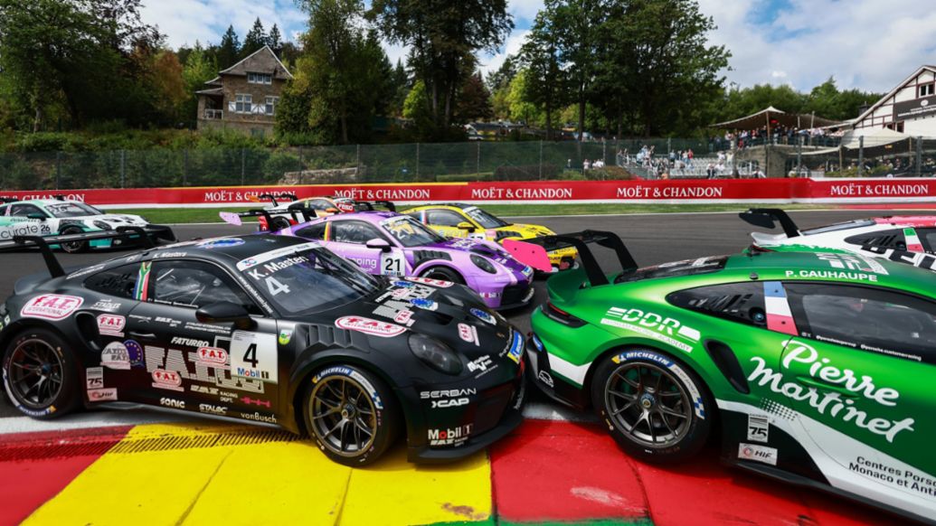Paul Cauhaup&eacute; (FRA), Martinet by Alm&eacute;ras (n&ordm; 16) (delante), y Keagan Masters (Sud&aacute;frica), Proton Competition (n&ordm; 4), Porsche 911 Cup, Porsche Mobil 1 Supercup, B&eacute;lgica, 2026, Porsche AG