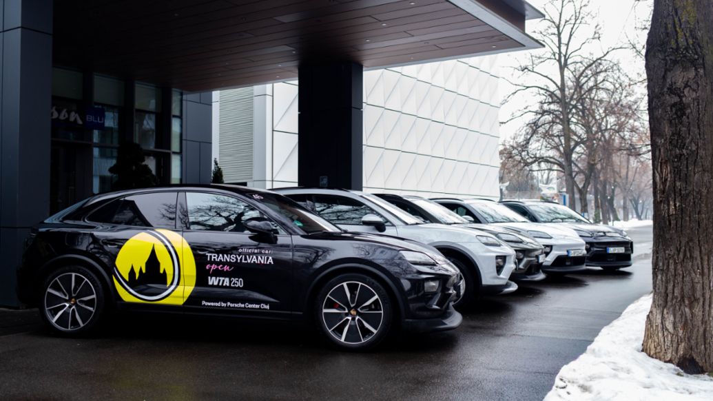 Porsche dezvăluie noul Cayenne Electric pe BTarena, la Transylvania Open, &icirc;n premieră absolută &icirc;n Rom&acirc;nia, comunicat de presă, 02/02/2026, Porsche AG