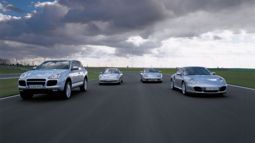 Cayenne, 911, 2022, Porsche AG