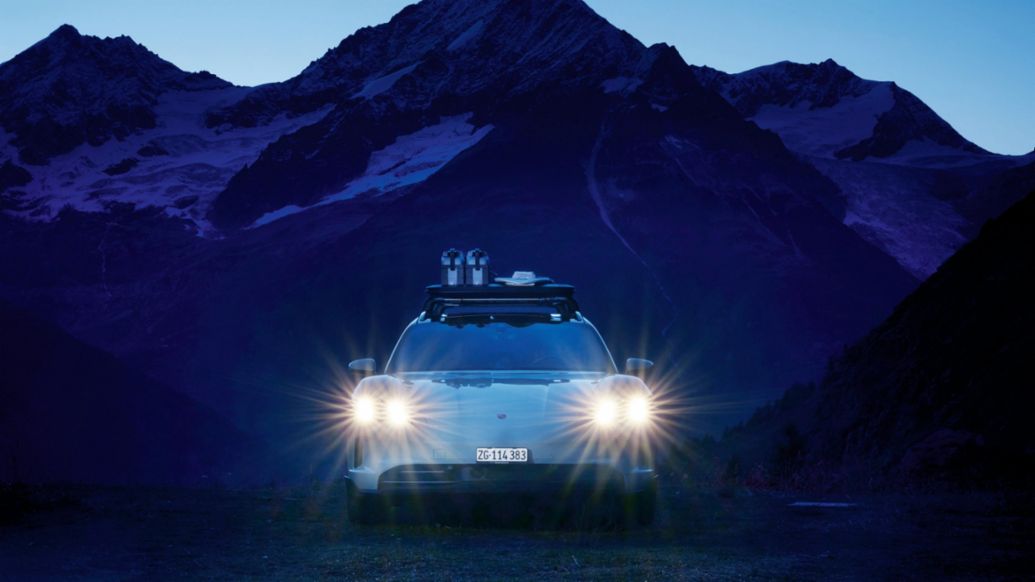 Taycan 4S Cross Turismo, Interior, Wallis, Switzerland, 2025, Porsche AG
