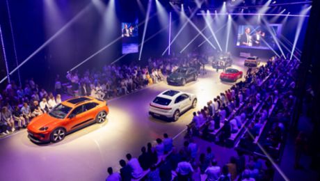 Momenti magici a Zurigo con la nuova Macan completamente elettrica