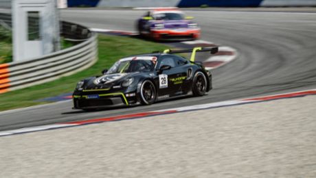 Felix Neuhofer vince entrambe le gare della GT3 Cup
