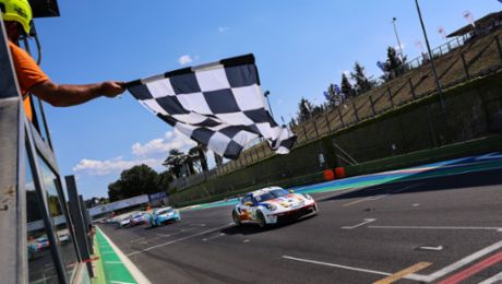 Porsche Carrera Cup Italia, Delli Guanti centra la sua prima vittoria a Vallelunga