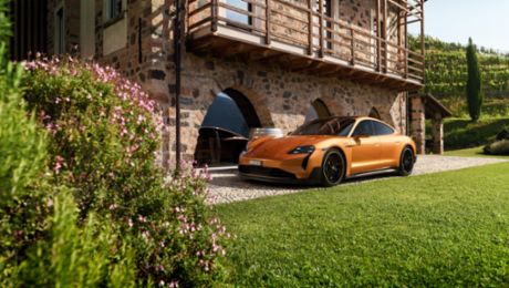Personalizzazione fin nei minimi dettagli: una Porsche Taycan Turbo GT unica nel suo genere