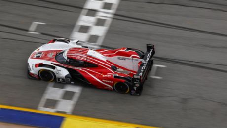 Porsche gewinnt Hersteller-, Team- und Fahrermeisterschaft in der IMSA 2025