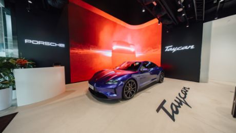 Porsche Singapore brings two icons to the new 67 on Scotts