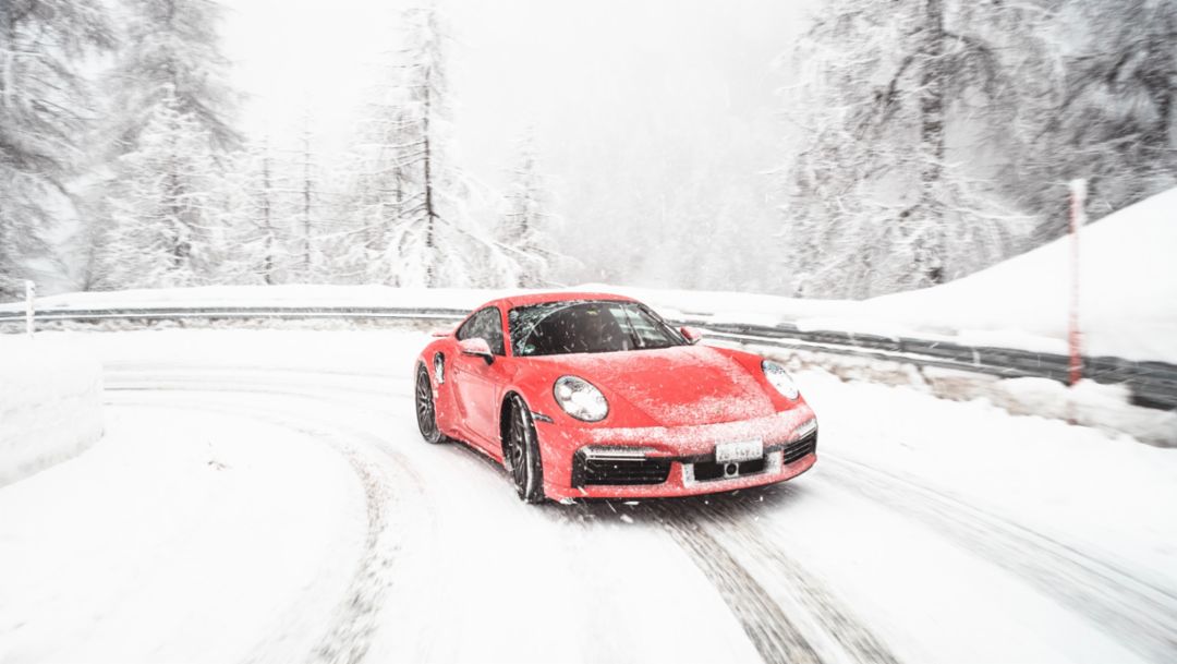 Du rallye du désert à la vallée enneigée d’Avers