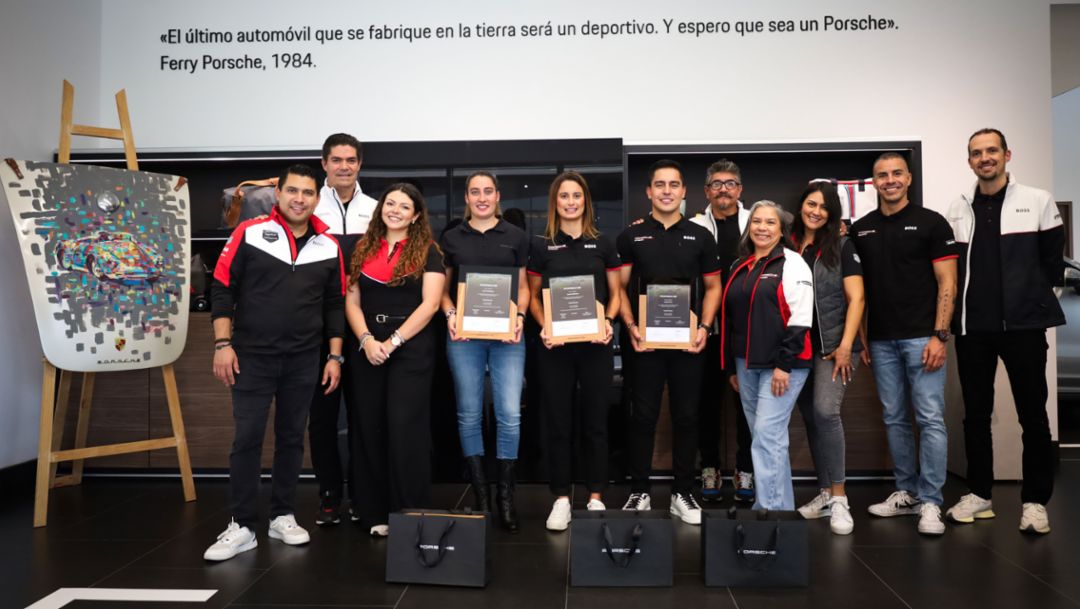 Porsche AG certifica a siete instructores de manejo mexicanos