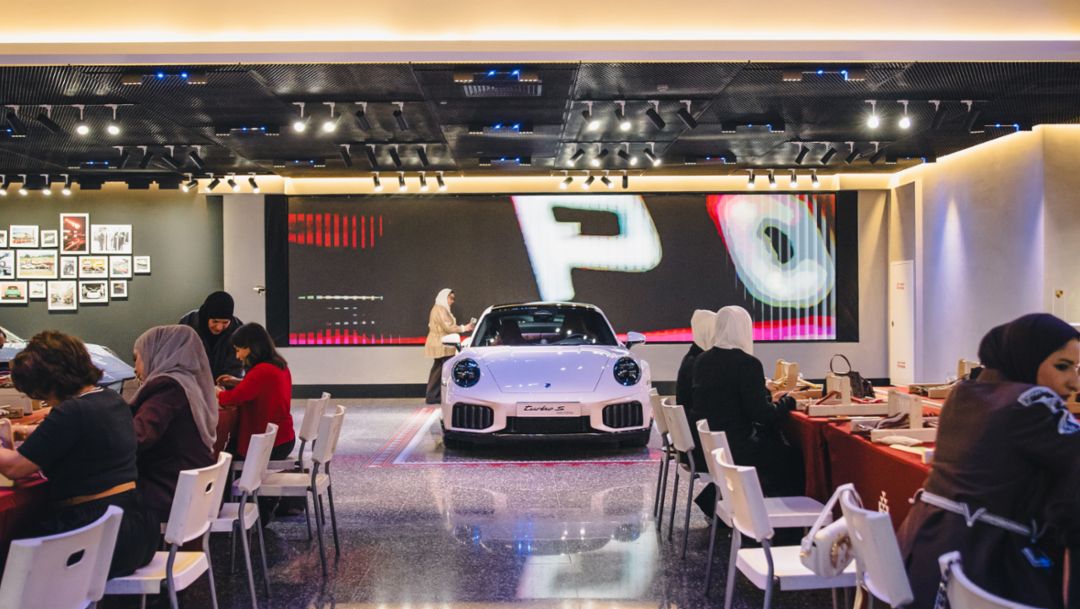 Porsche Centre Kuwait hosts a workshop in collaboration with Sadu House