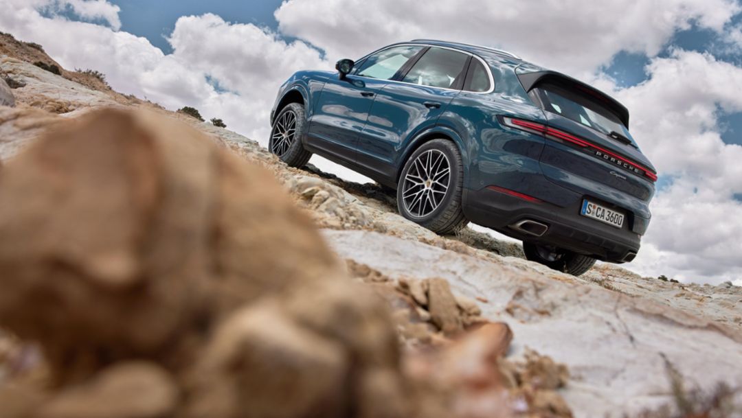 Più lusso, più prestazioni: Porsche presenta la nuova Cayenne