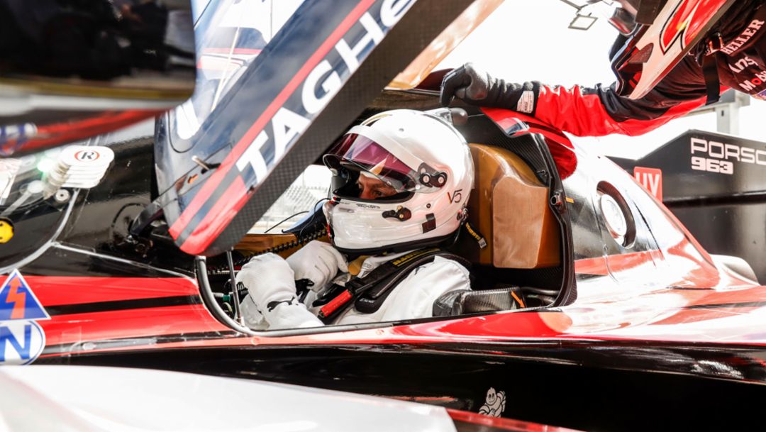 Test de resistencia en Aragón: Sebastian Vettel prueba el Porsche 963