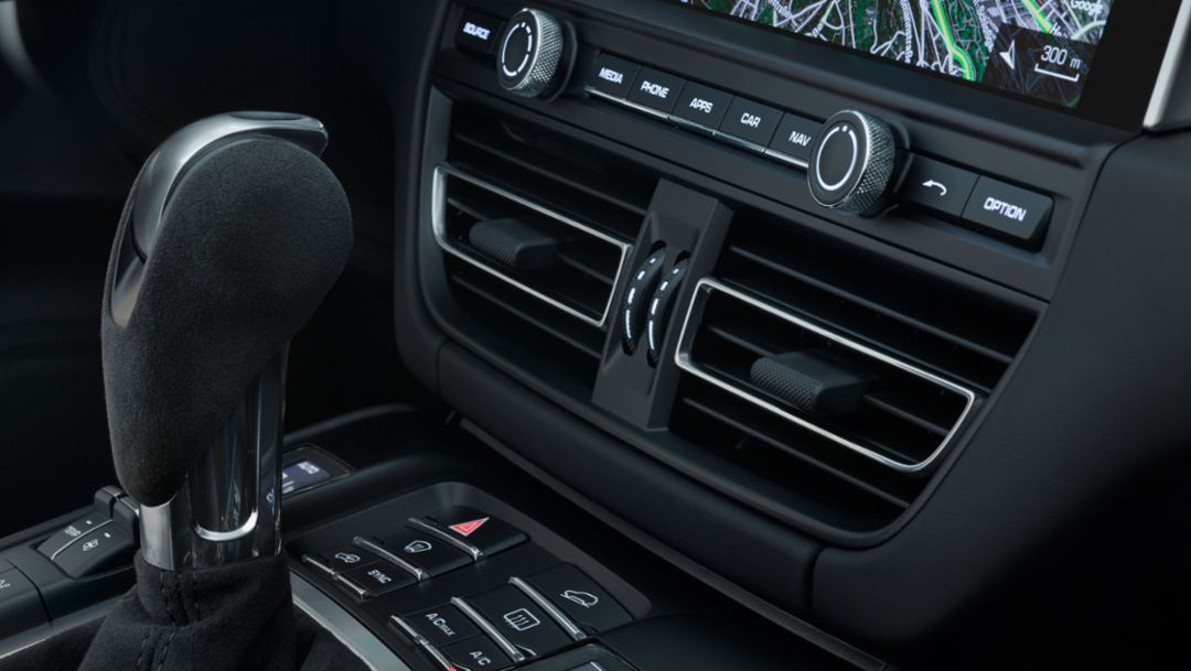 Macan, 2018, Porsche AG