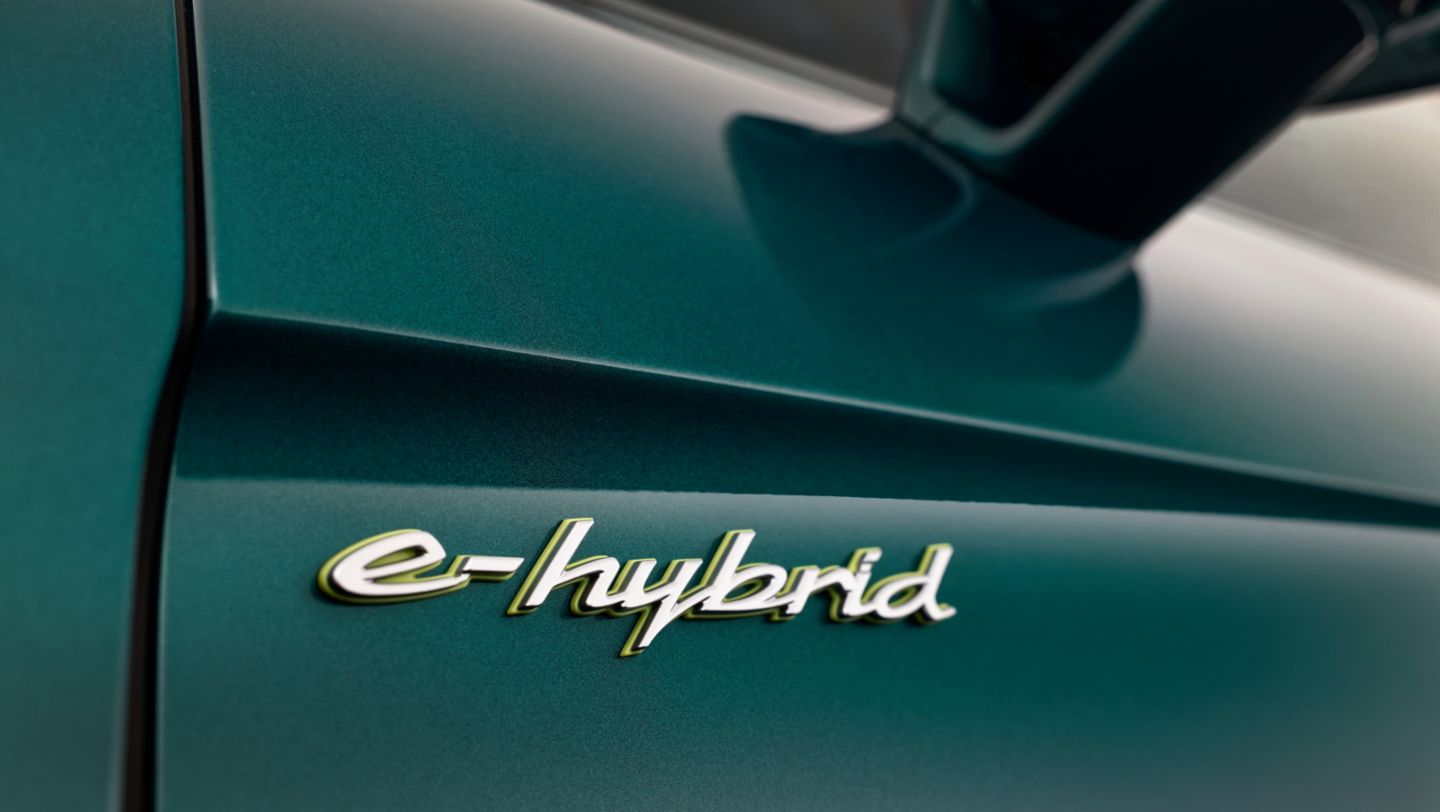 Panamera 4 E-Hybrid, special-edition model, 75 Years of Porsche in Australia "Go North", 2026, Porsche AG 