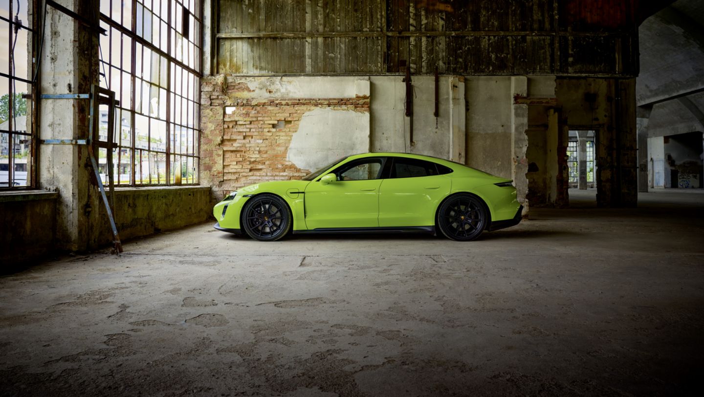 Acid Green Taycan GTS
