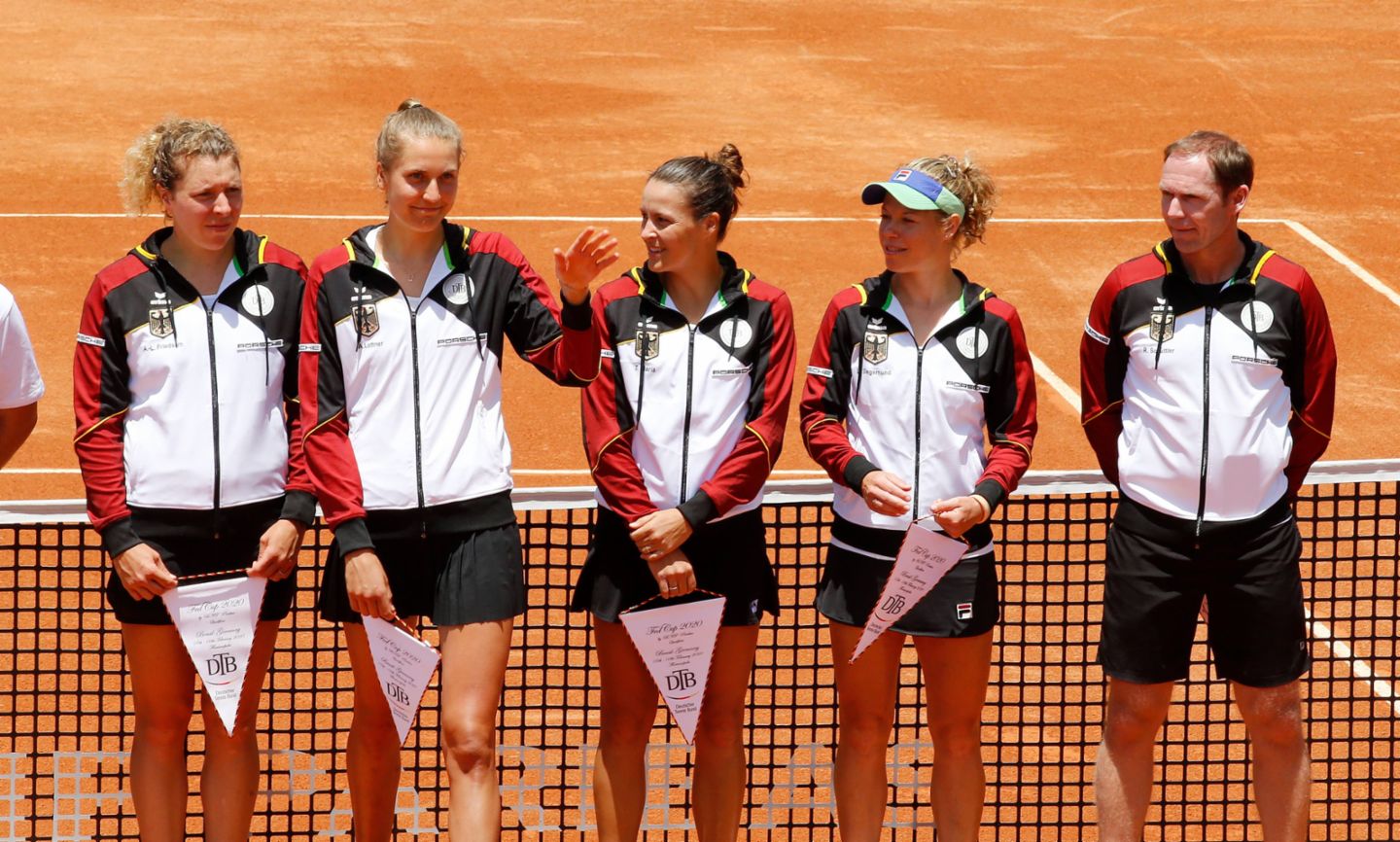 Anna-Lena Friedsam, Antonia Lottner, Tatjana Maria, Laura Siegemund, Rainer Schüttler, l-r, Porsche Team Germany, Fed Cup, Brazil, 2020, Porsche AG