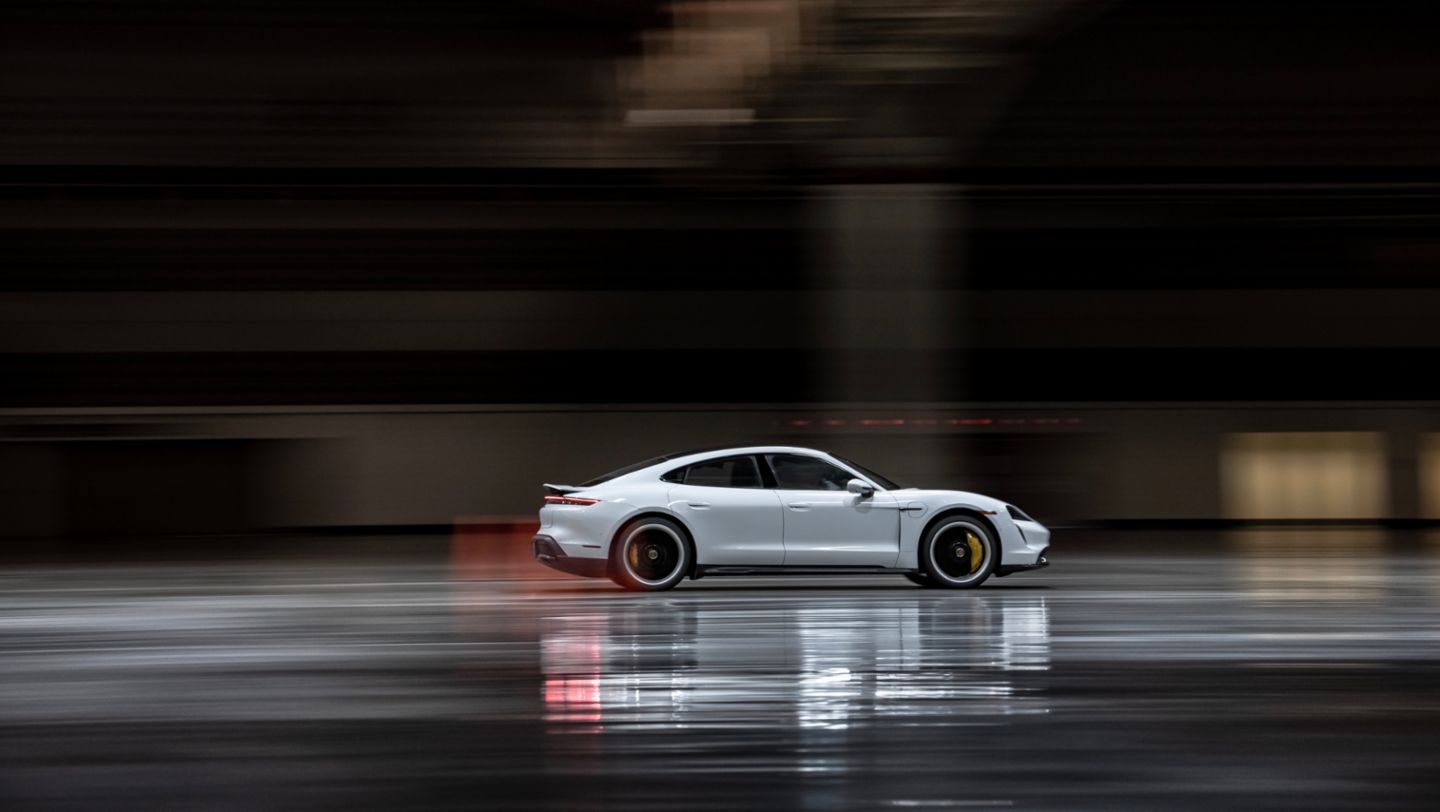 Taycan Turbo S, 2021, Porsche AG