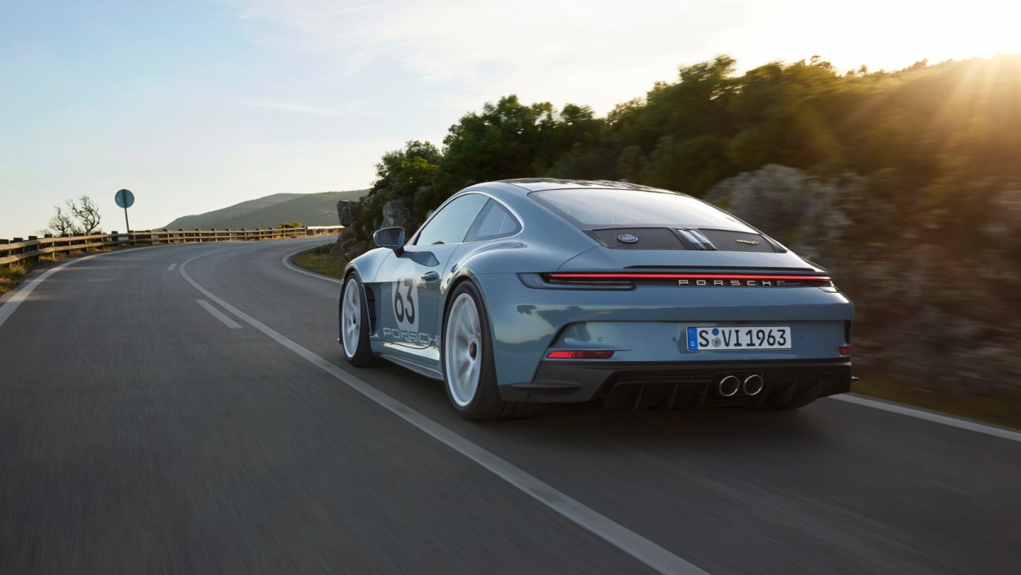 Porsche 911 S/T with Heritage Design Package, 2023, Porsche AG