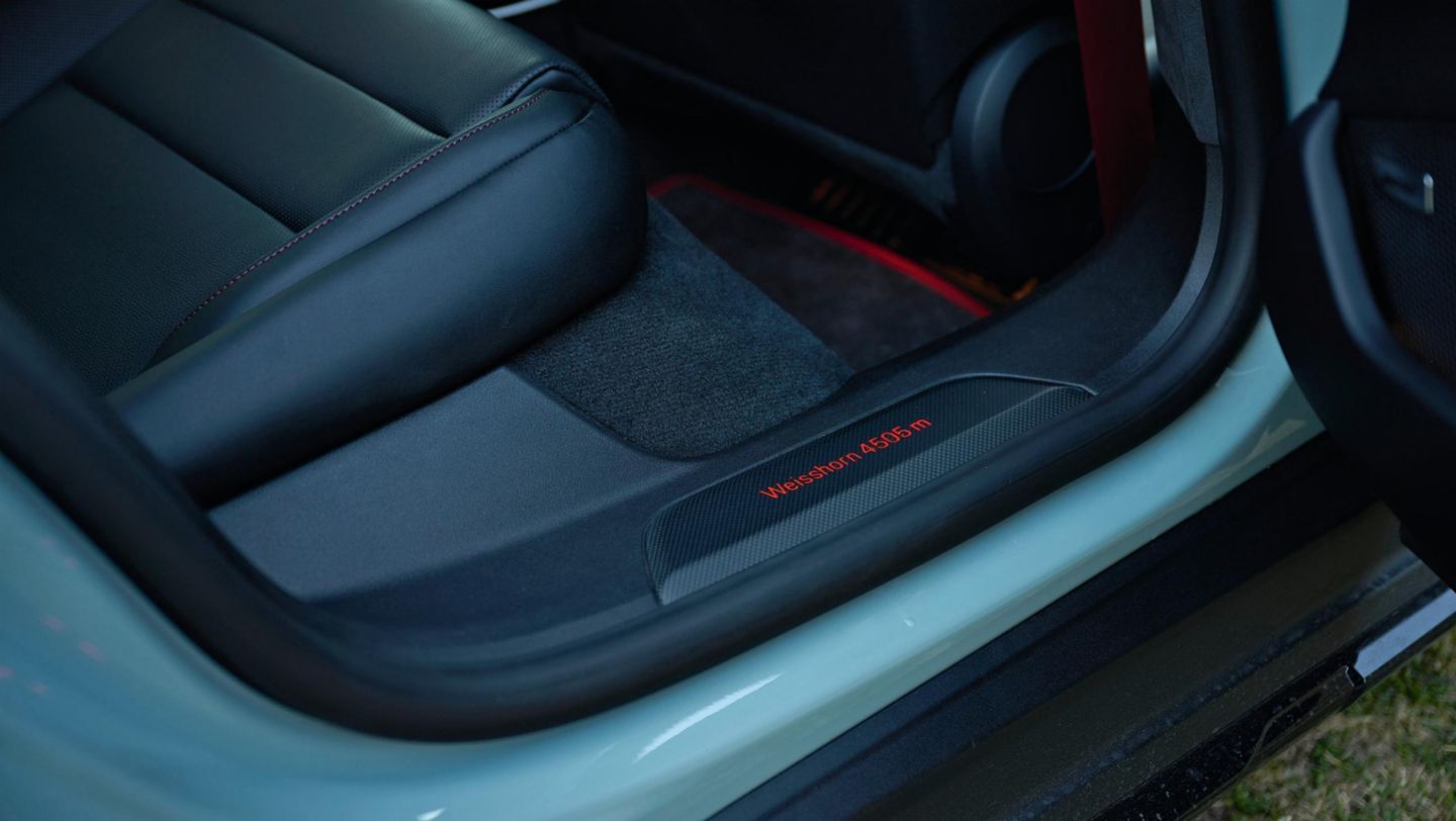 Taycan 4S Cross Turismo, Interior, Wallis, Switzerland, 2025, Porsche AG
