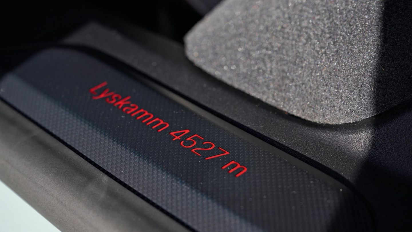Taycan 4S Cross Turismo, Interior, Wallis, Switzerland, 2025, Porsche AG