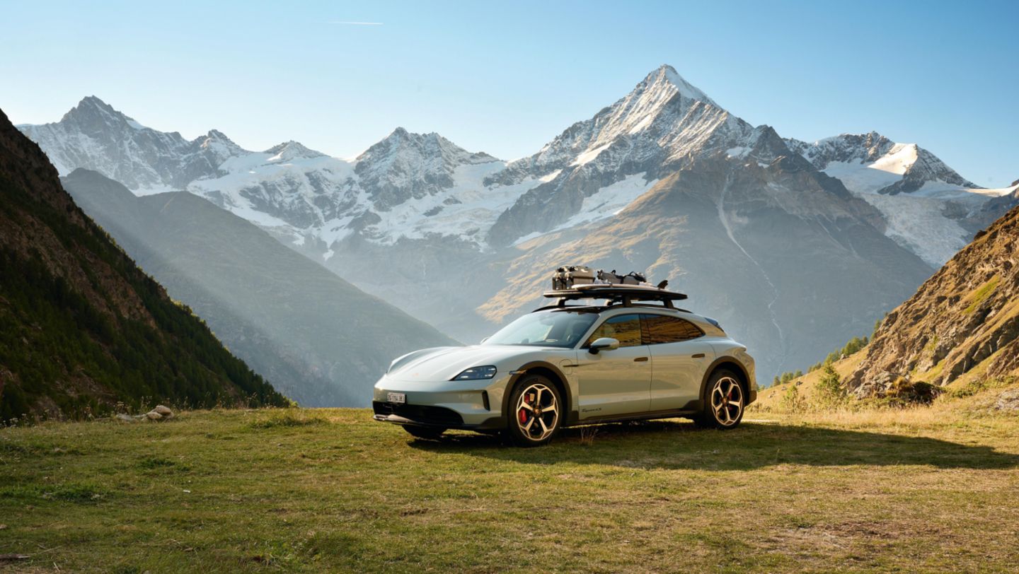 Taycan 4S Cross Turismo, Interior, Wallis, Switzerland, 2025, Porsche AG