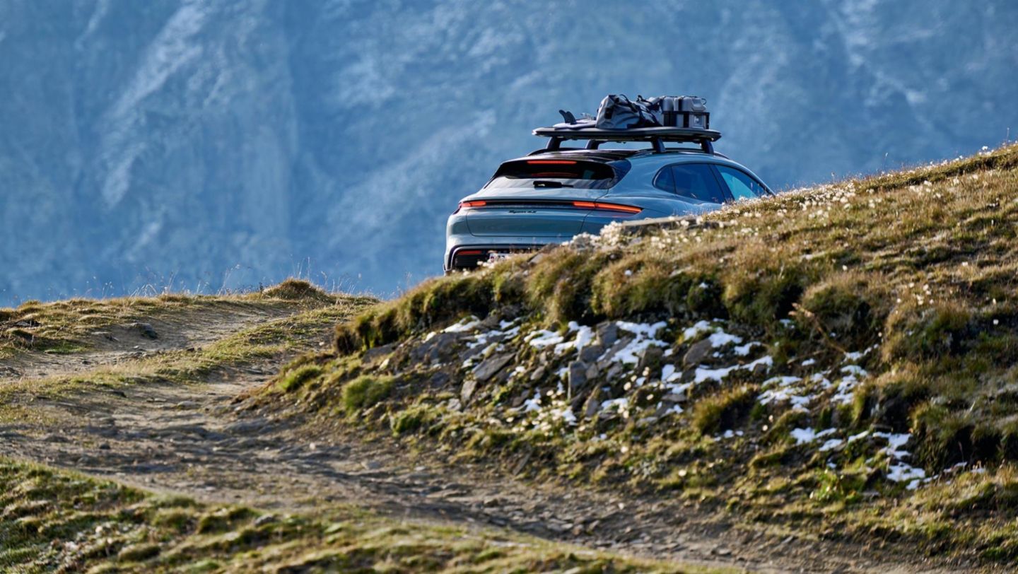 Taycan 4S Cross Turismo, Interior, Wallis, Switzerland, 2025, Porsche AG