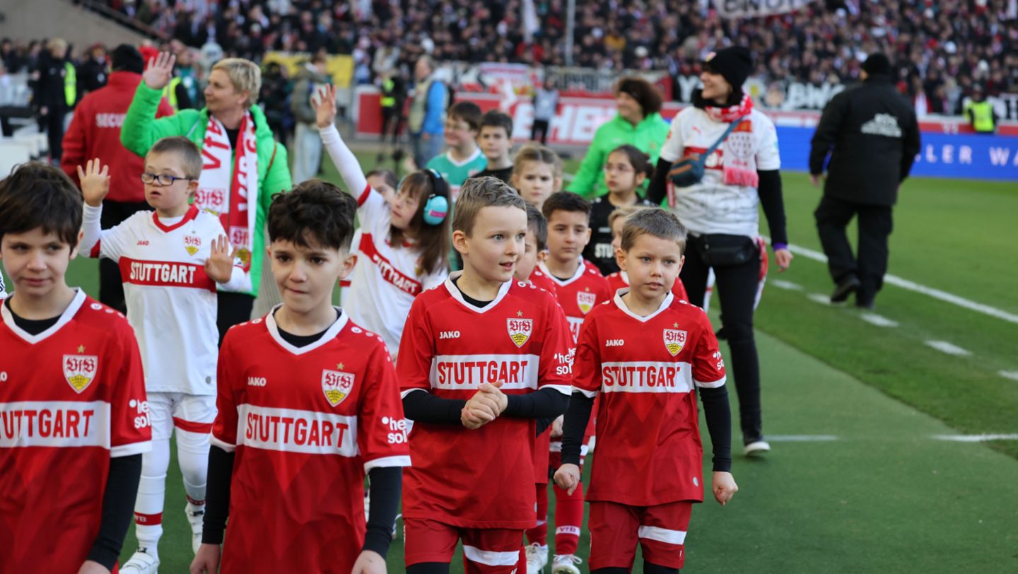 Einlaufkinder, VfB Stuttgart, 2025, Porsche AG