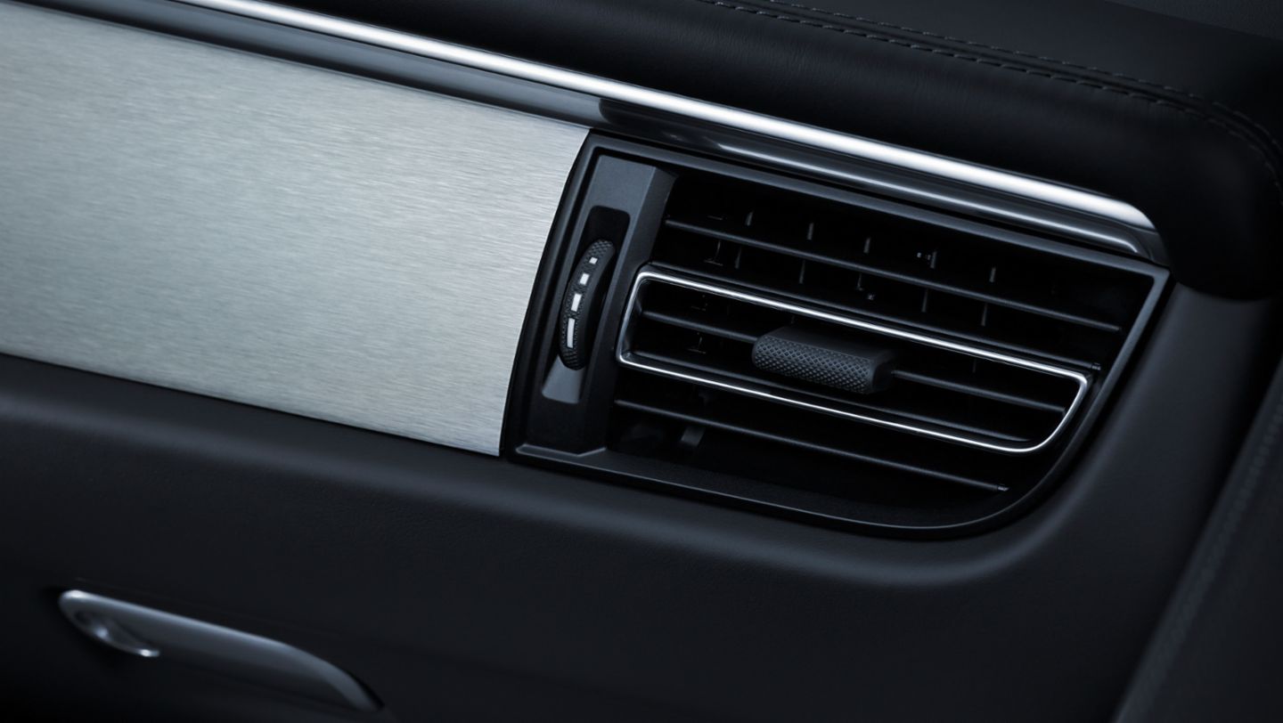 Macan, 2018, Porsche AG