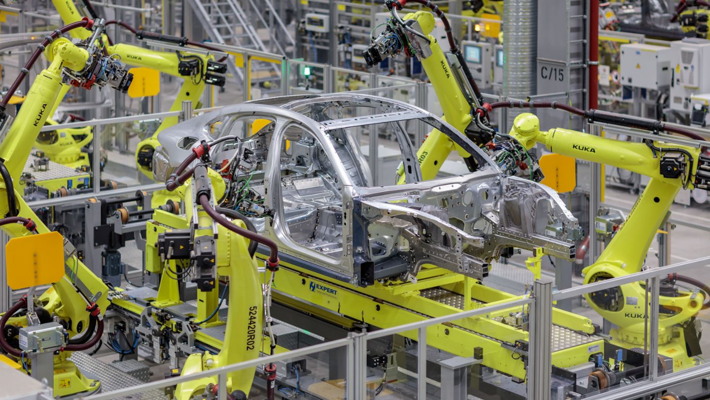 Rollfalzen, Karosseriebau MSB, Leipzig, 2019, Porsche Leipzig, GmbH